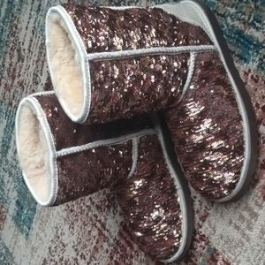 UGG Australia Classic Short Sparkly Sequin Brown Boots Shoes Women’s Size 8
